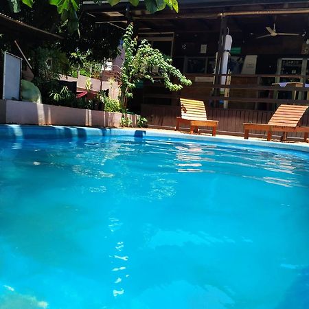 Hostel & Posada Noelia Puerto Iguazú Buitenkant foto